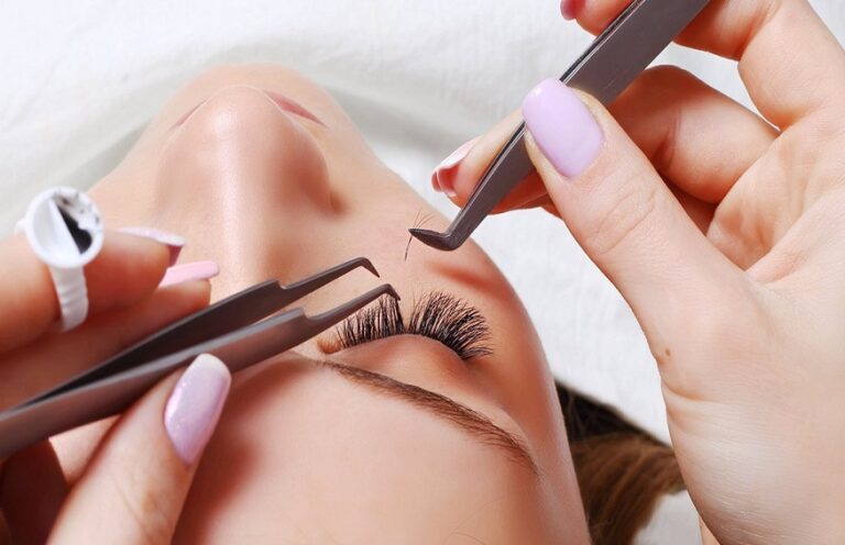 What are eyelashes used for?